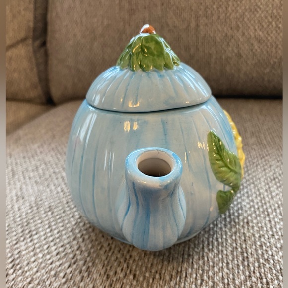 Vintage Sunflower Ceramic Teapot by, CBK LTD 8”high and 9”long - Picture 8 of 16